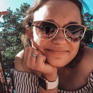 Meet your Posher, Joy!